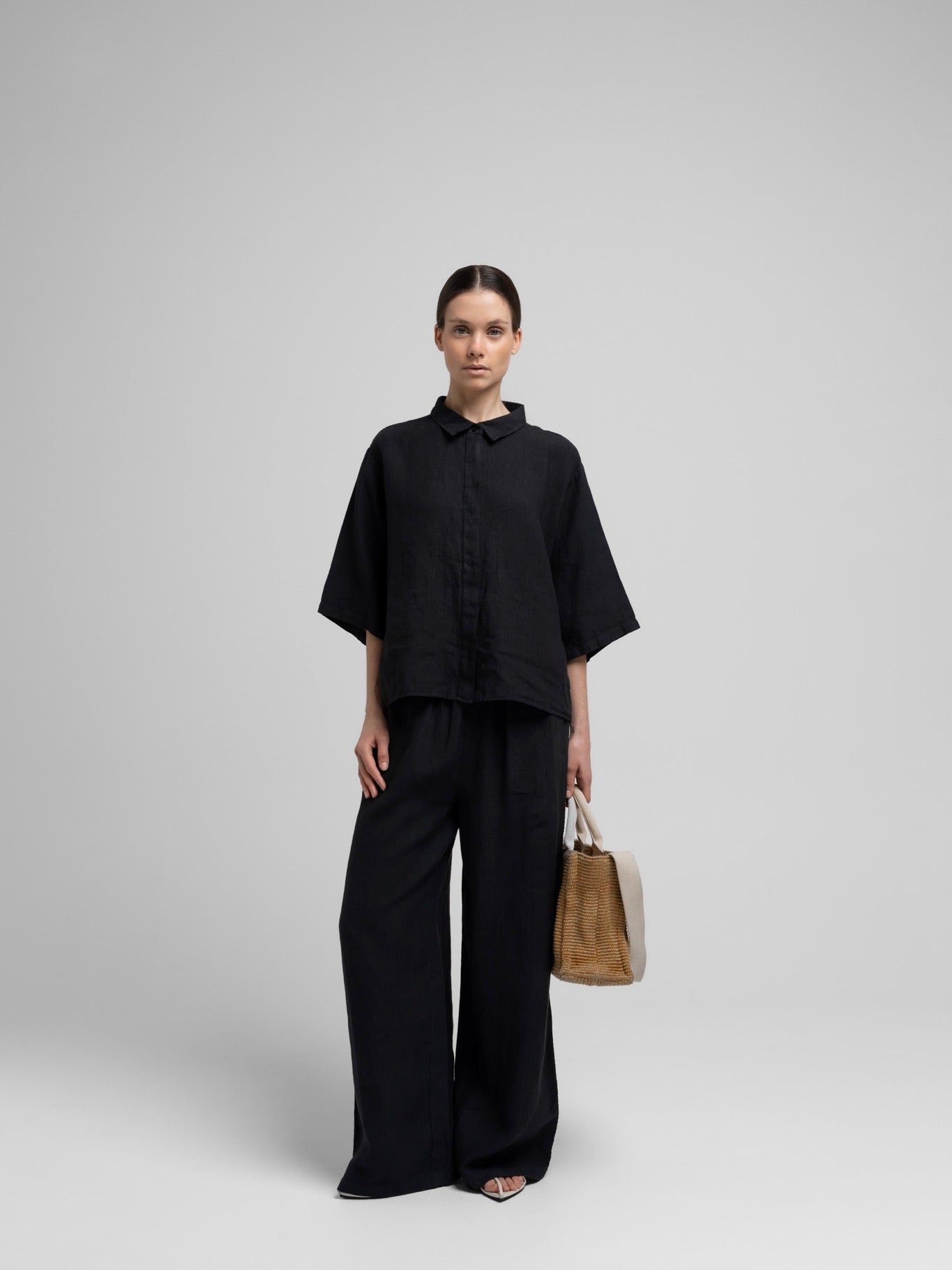 VEGA LINEN 2/4 SHIRT BLACK