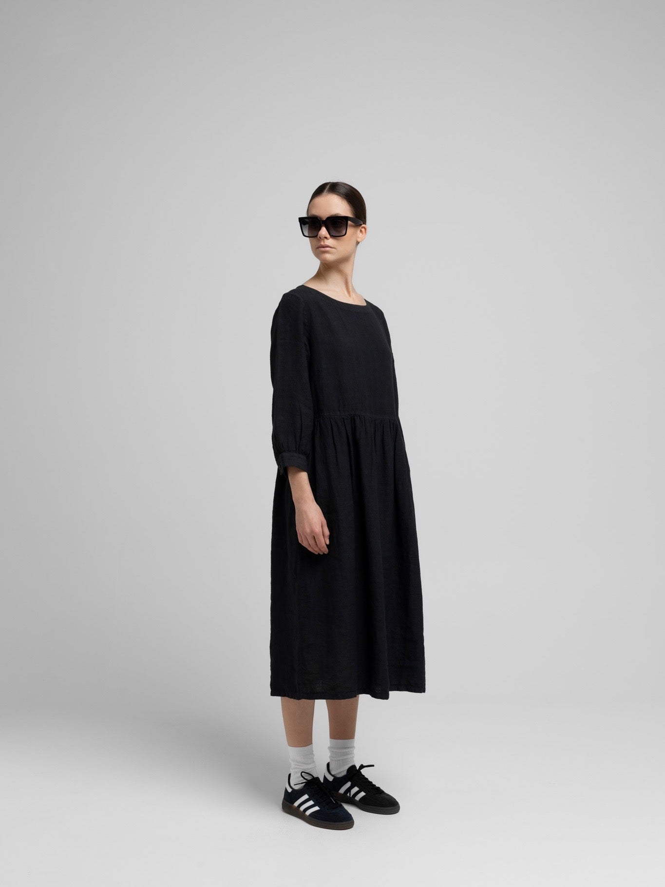 VEGA LINEN 3/4 DRESS BLACK