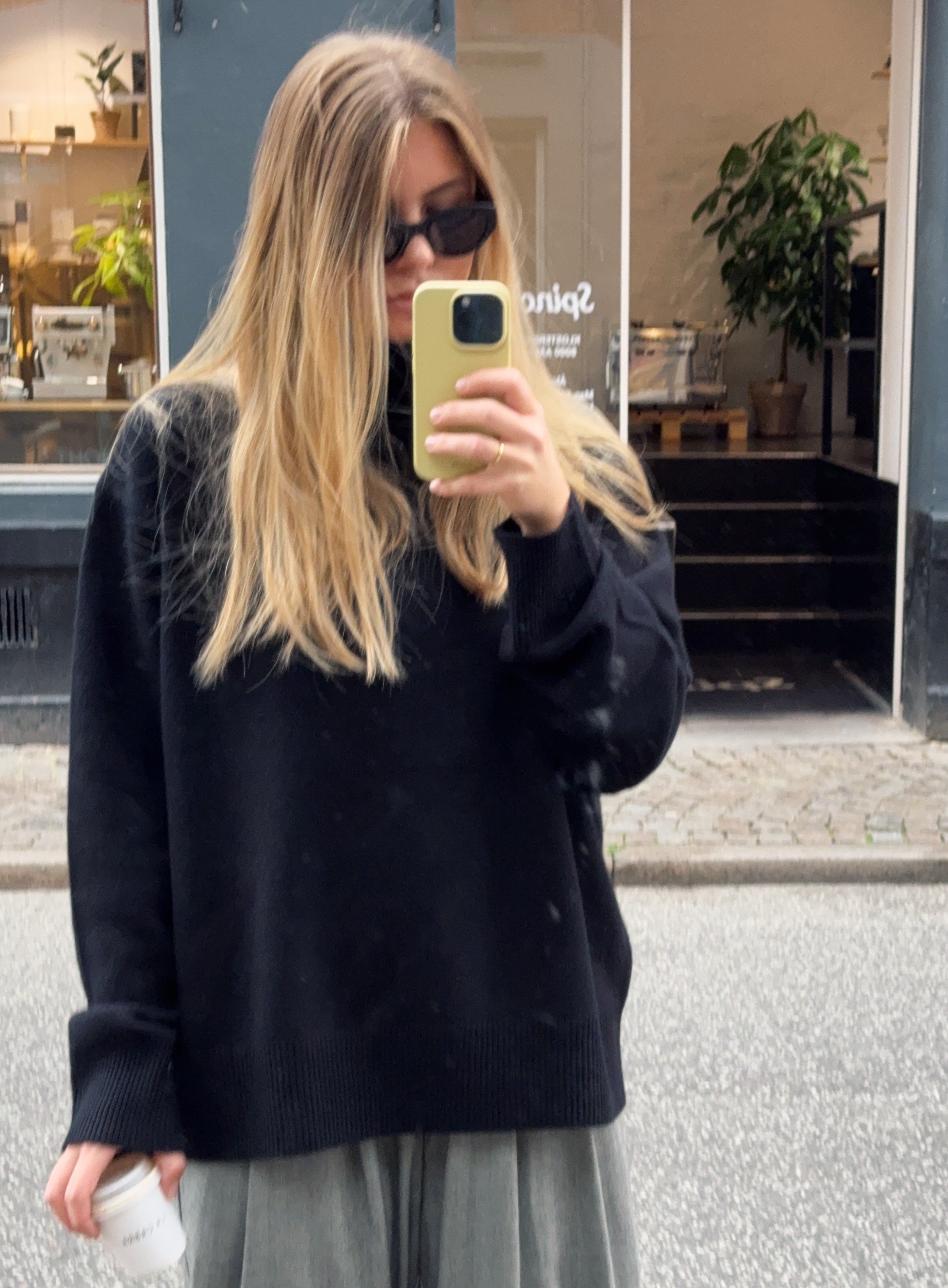 VIGGA ROLLNECK BLACK