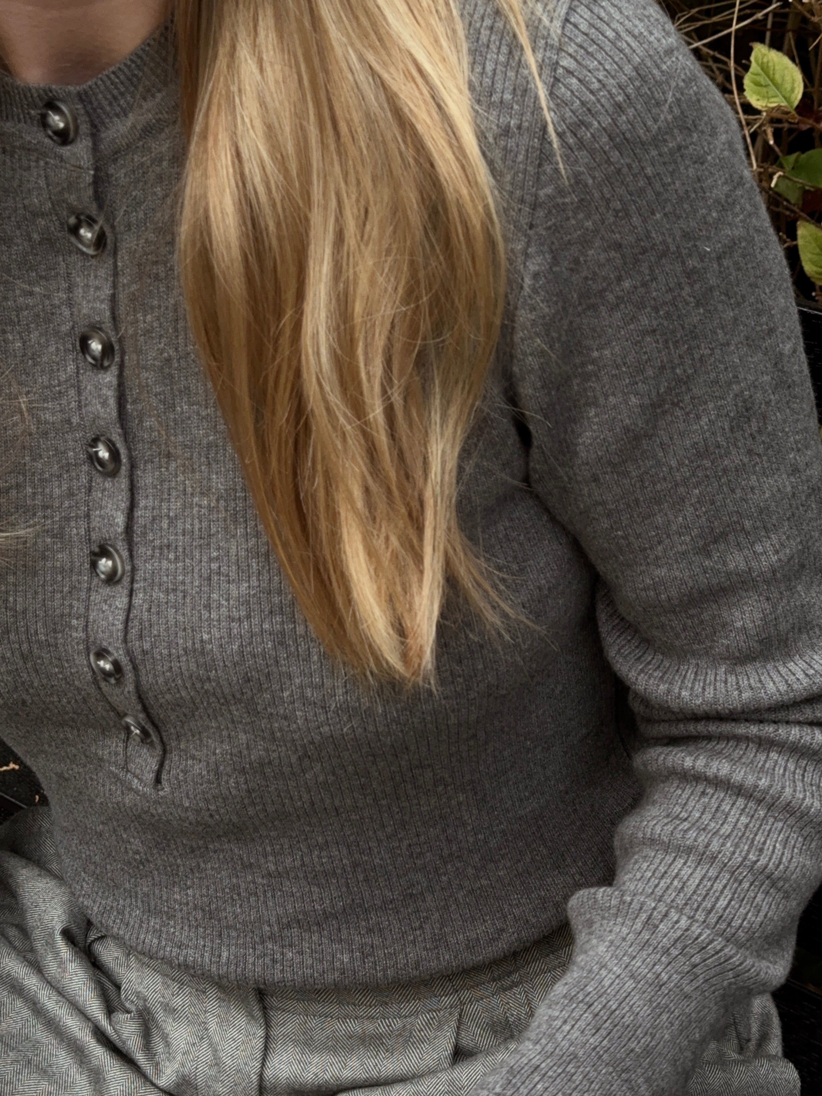 ASHLEY PLACKET KNIT GREY MELANGE