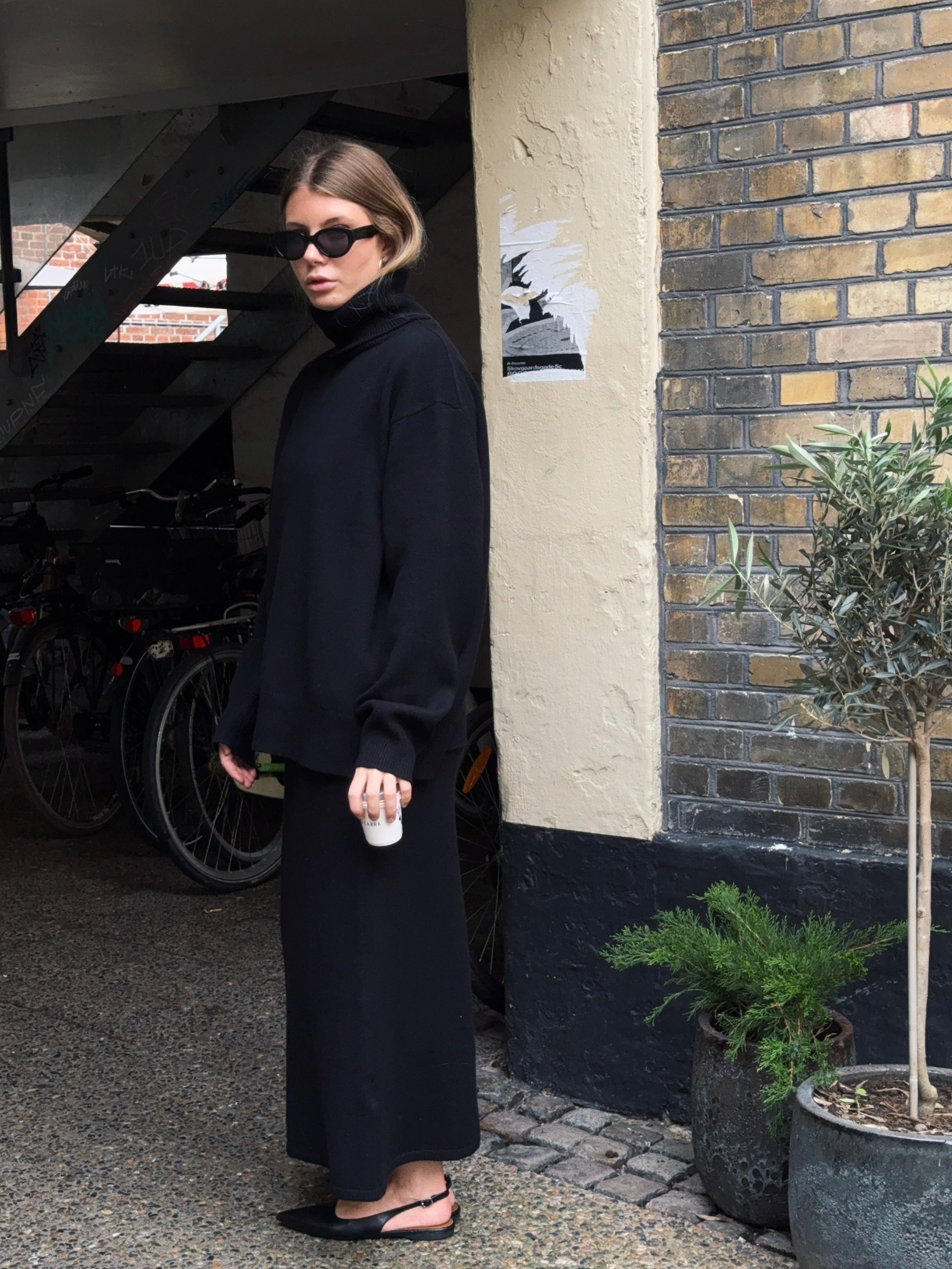 VIGGA KNIT SKIRT BLACK