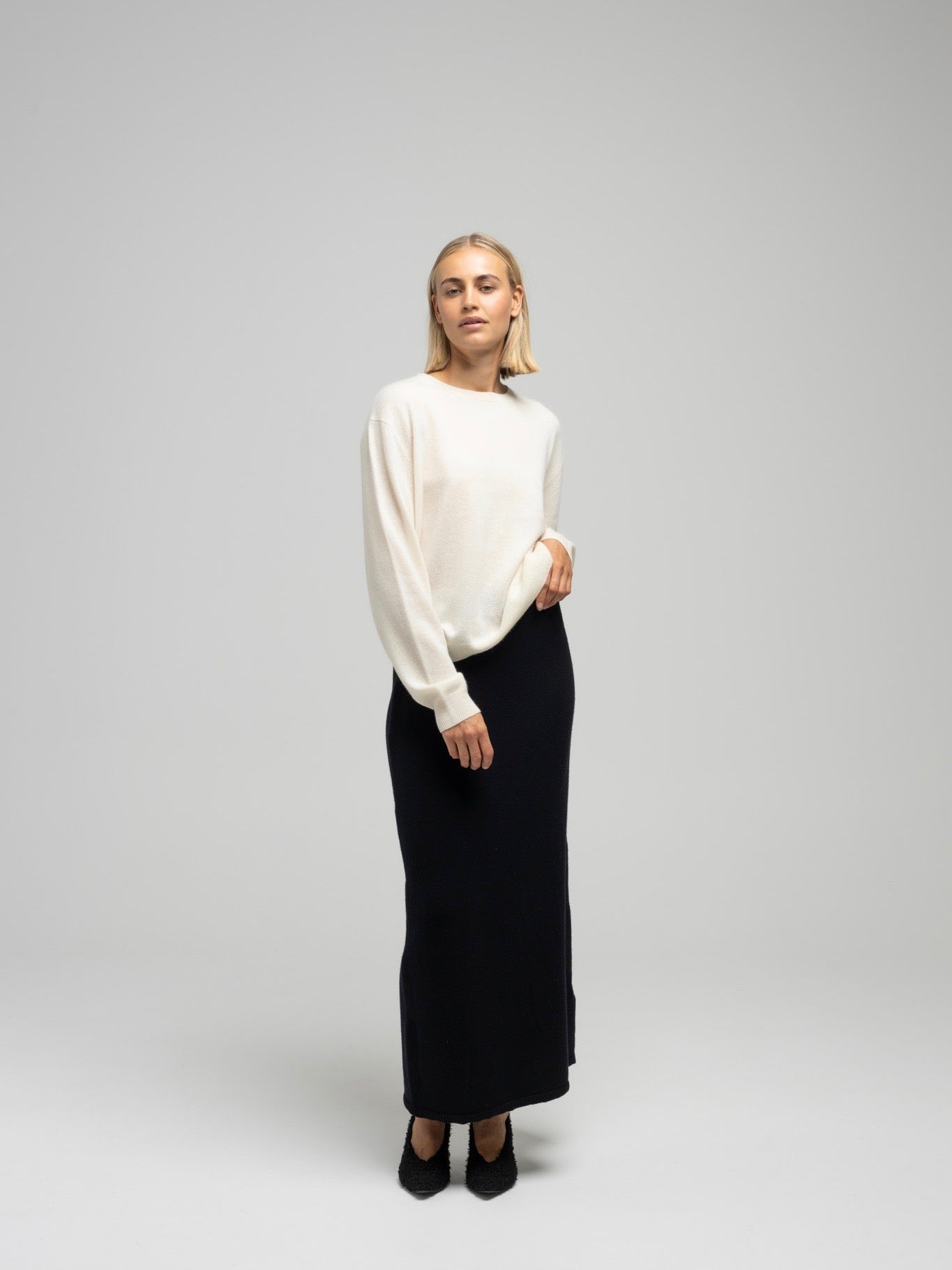 VIGGA KNIT SKIRT BLACK