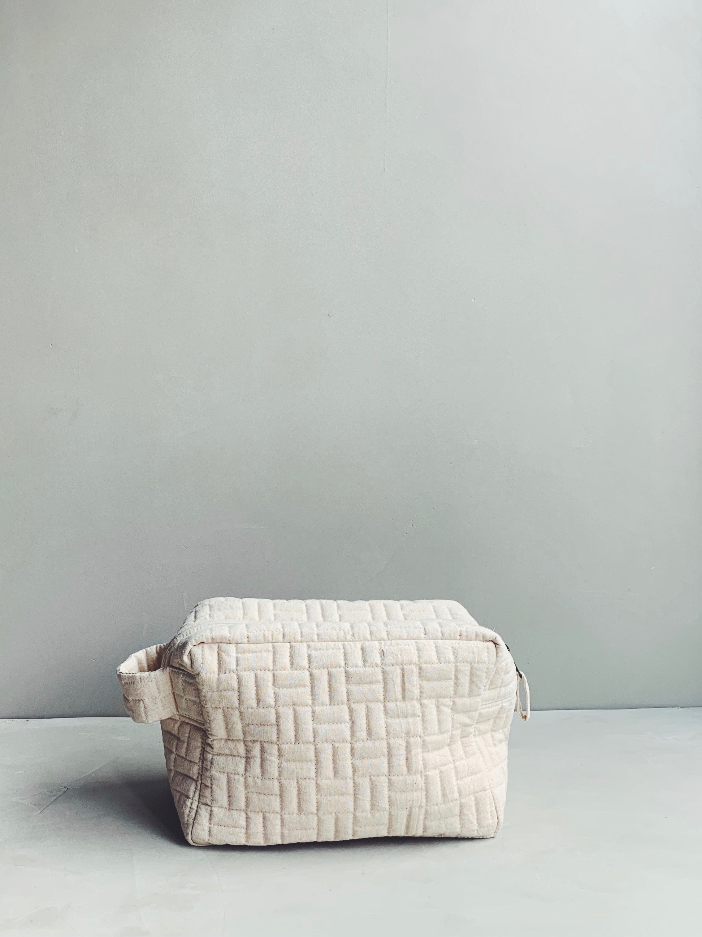 FALL QUILTED POUCH OFF WHITE